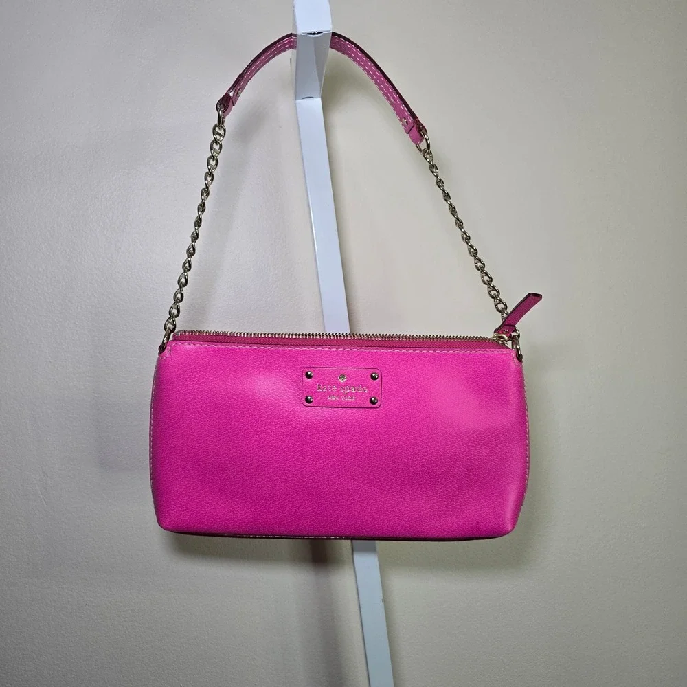 Kate Spade New York Byrd Wellesley Fuschia Wristlet Chained strap Clutch Purse